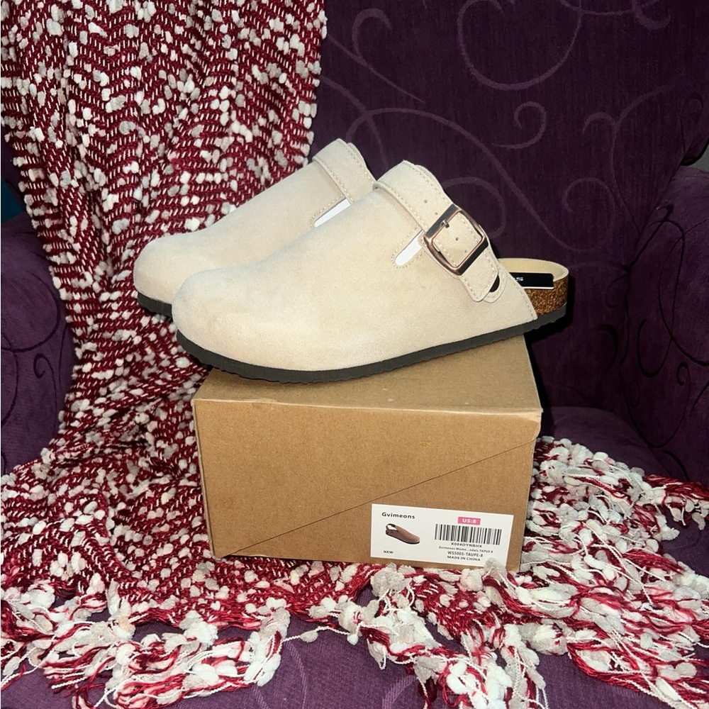 NIB GVIMENOS sandals Women’s Size 8 - Taupe